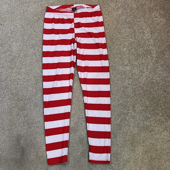 Women’s ELF Sweatshirt with Striped Leggings - Picture 5 of 6